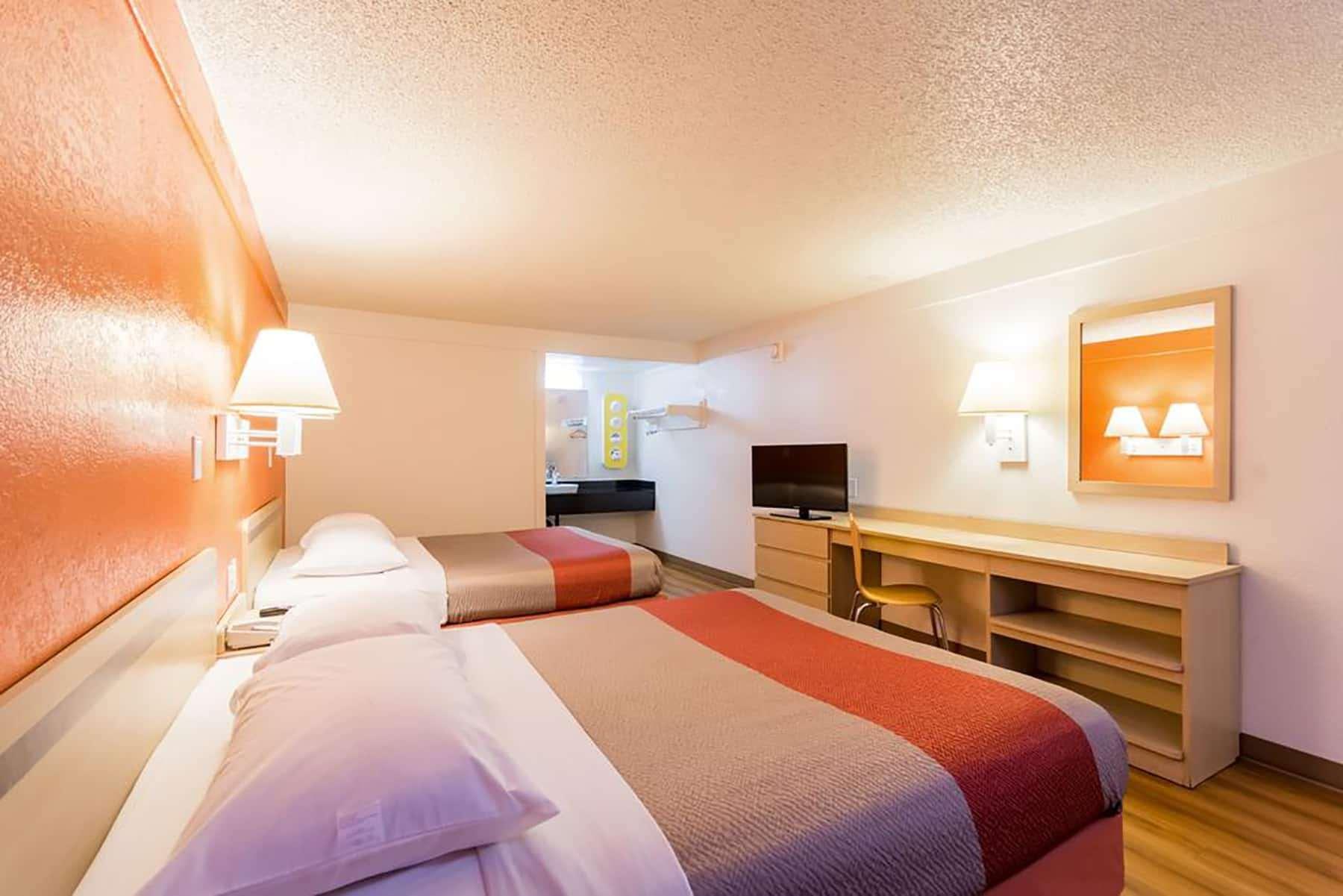 แทรเวลลอดจ์ บาย วินด์แฮม เอสซิงตัน / ฟิลาเดลเฟียแอร์พอร์ต Hotel ภายนอก รูปภาพ